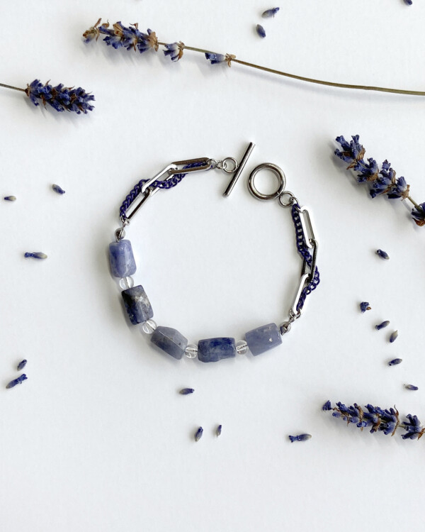 purple tanzanite stone with paperclip chain bracelet